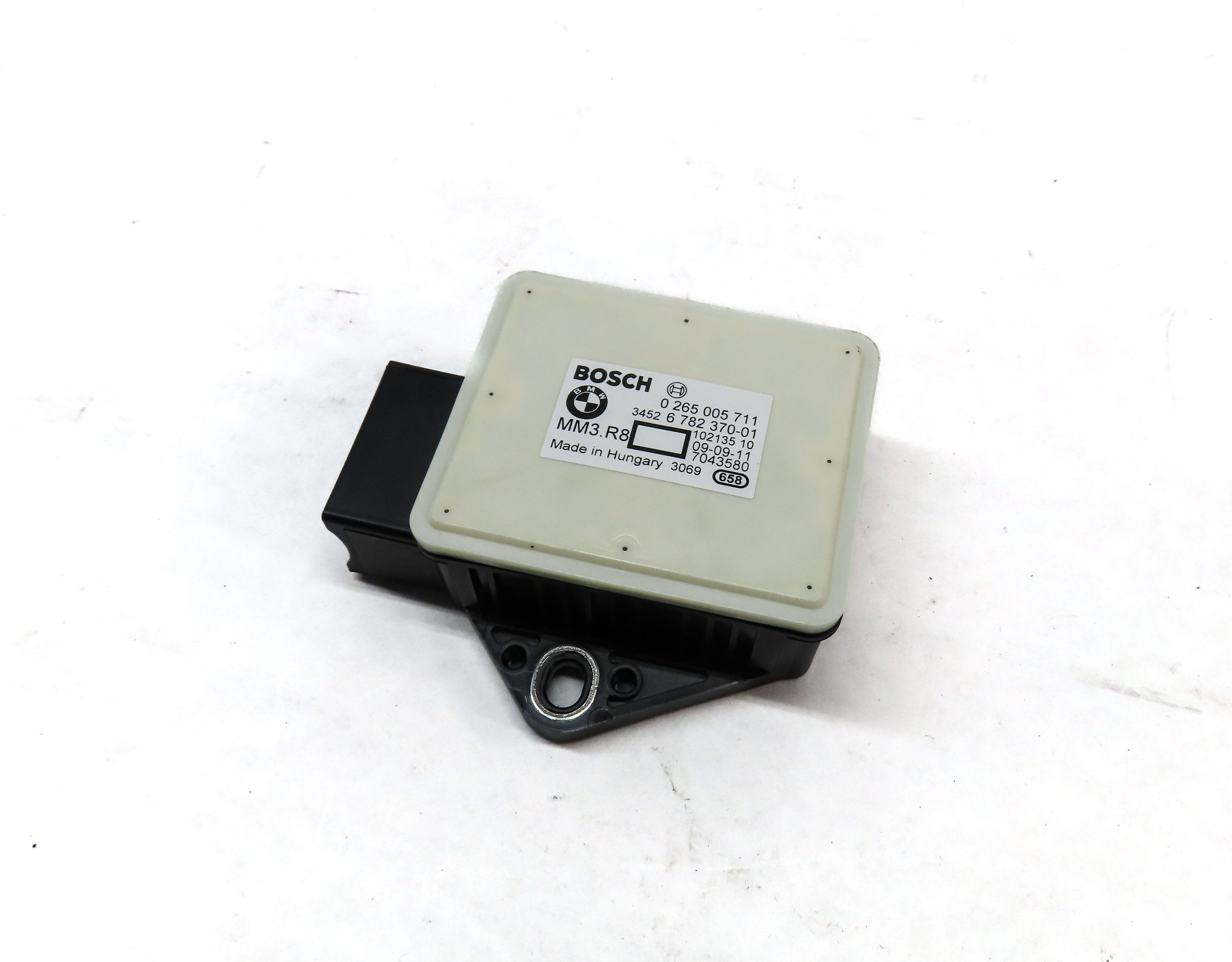 2012 BMW X6 M X6M ///M (E71) YAW TURN RATE ACCELERATION SPEED SENSOR MODULE — exact item pictured